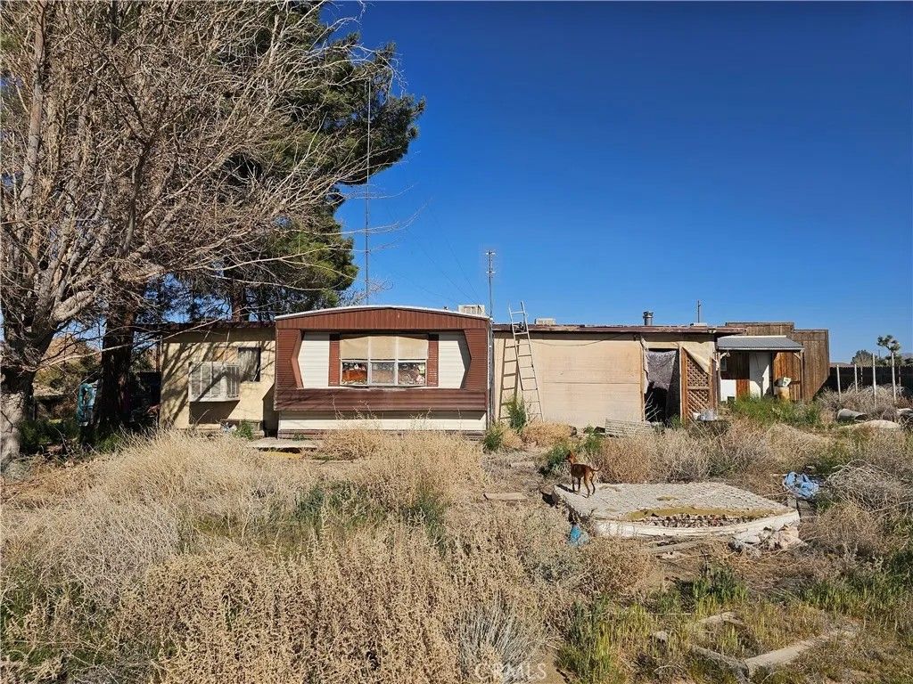 Photo of 30423 Desert View, Lucerne Valley, CA 92356 (MLS # HD26055211)