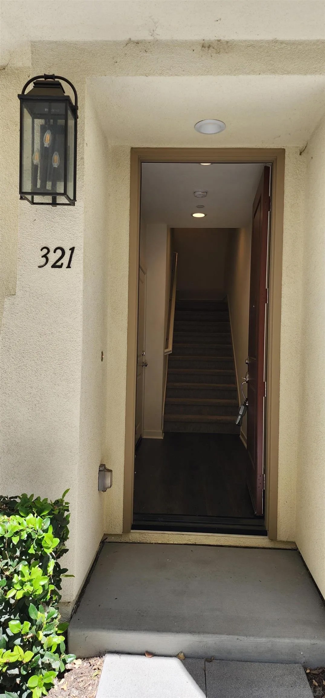 321 Canoe Ct.