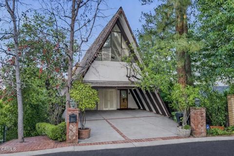 Photo of 5060 Campo Road, Woodland Hills, CA 91364 (MLS # V1-34806)