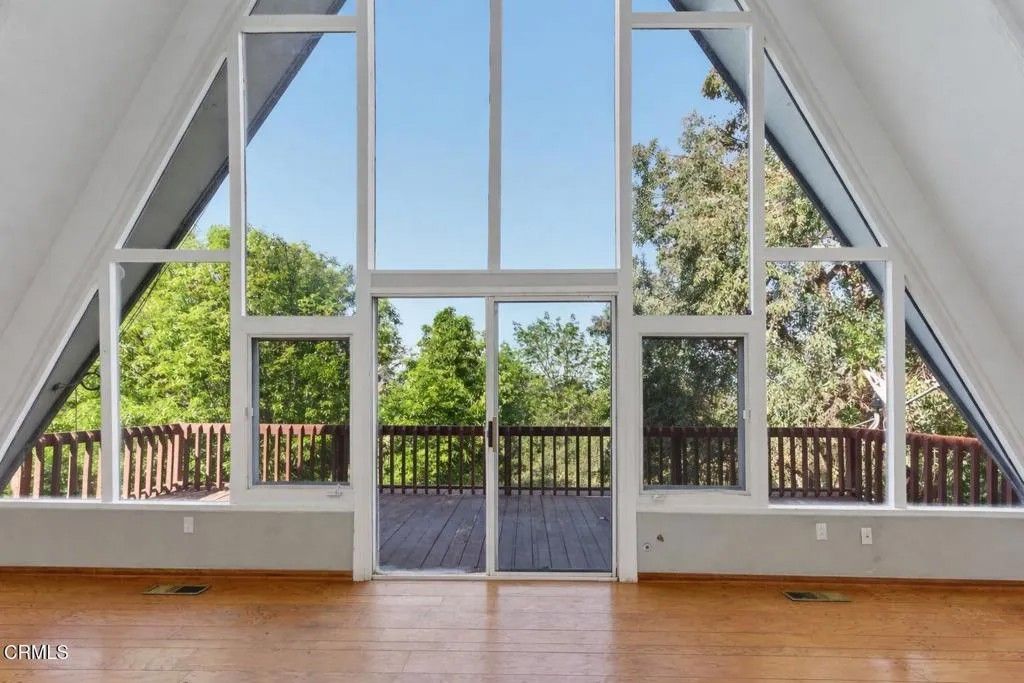 Photo of 5060 Campo Road, Woodland Hills, CA 91364 (MLS # V1-34806)