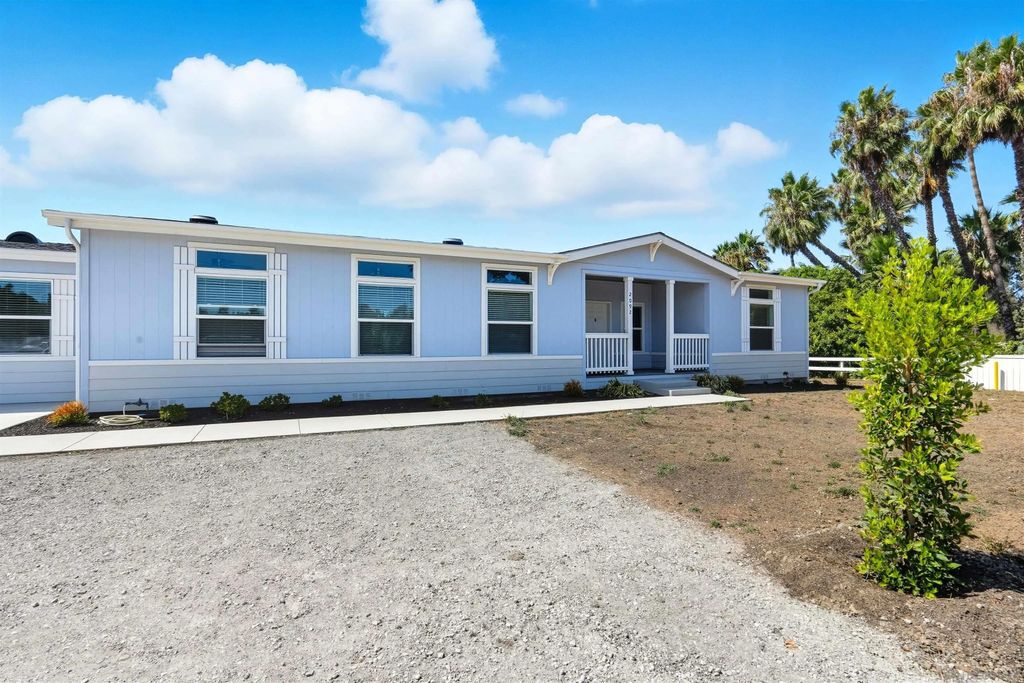 Photo of 2090-94 Curtis, Vista, CA 92084 (MLS # 250039878)