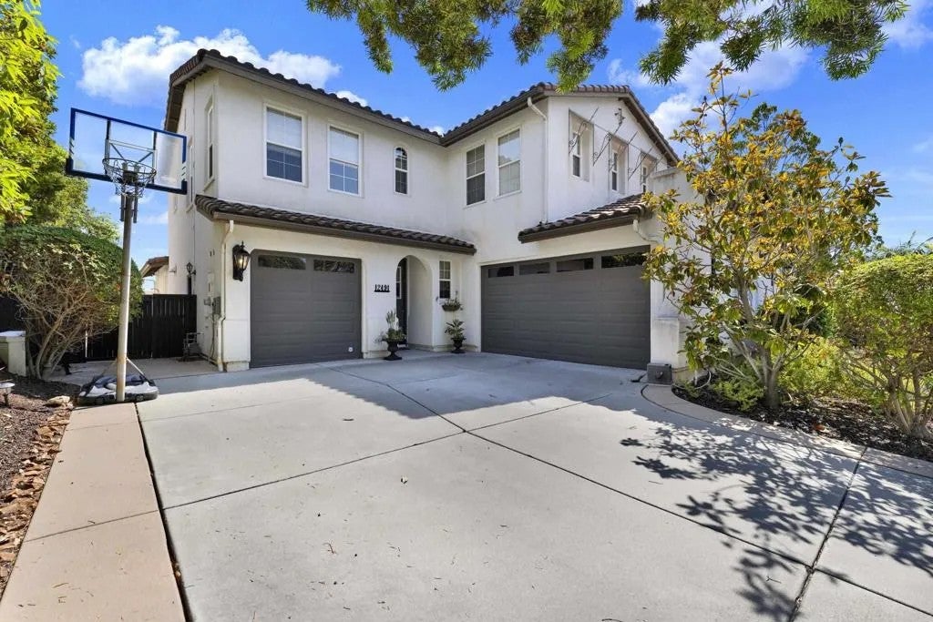 12491 Sundance Ave