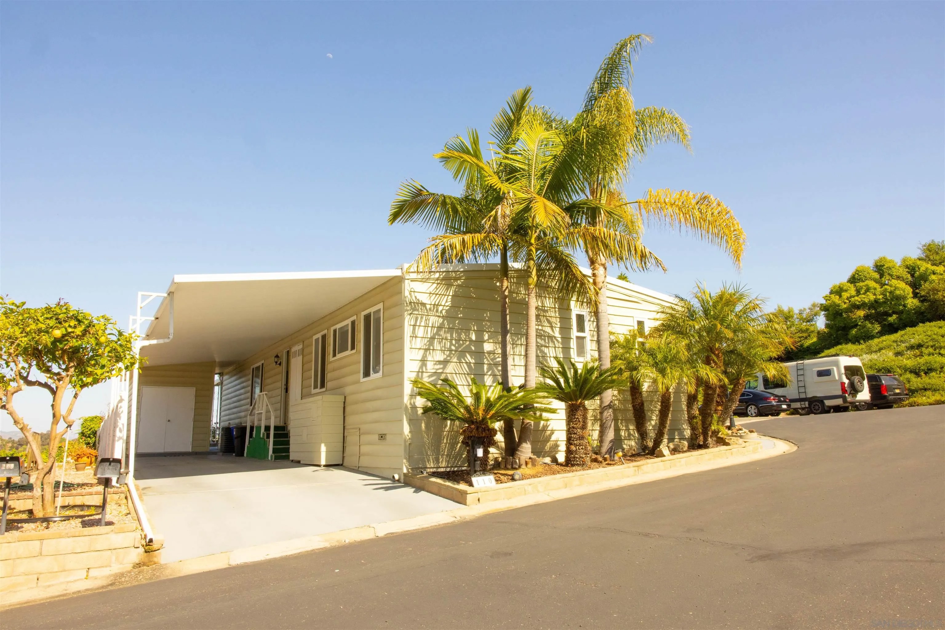 444 N El Camino Real SPC 110
