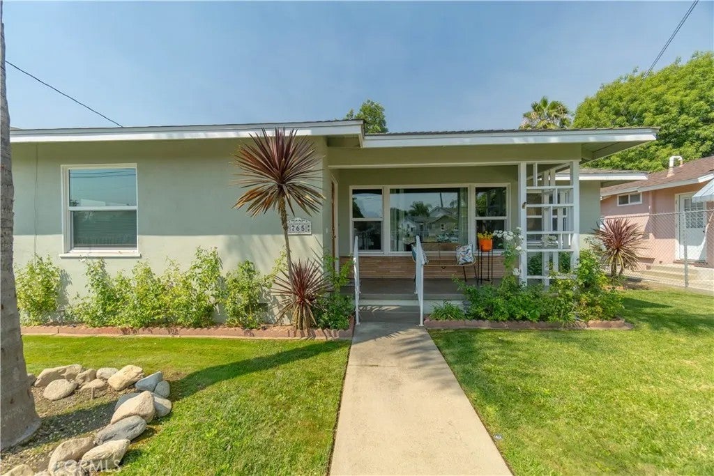 765 N Currier