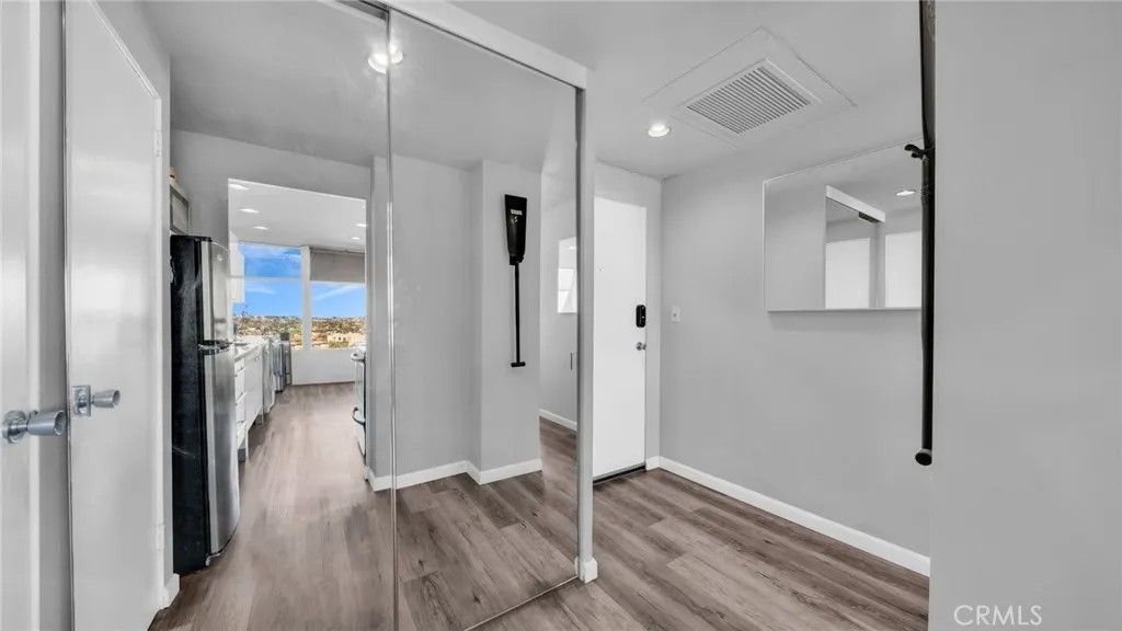 Photo of 100 Atlantic Avenue #906, Long Beach, CA 90802 (MLS # OC26002988)