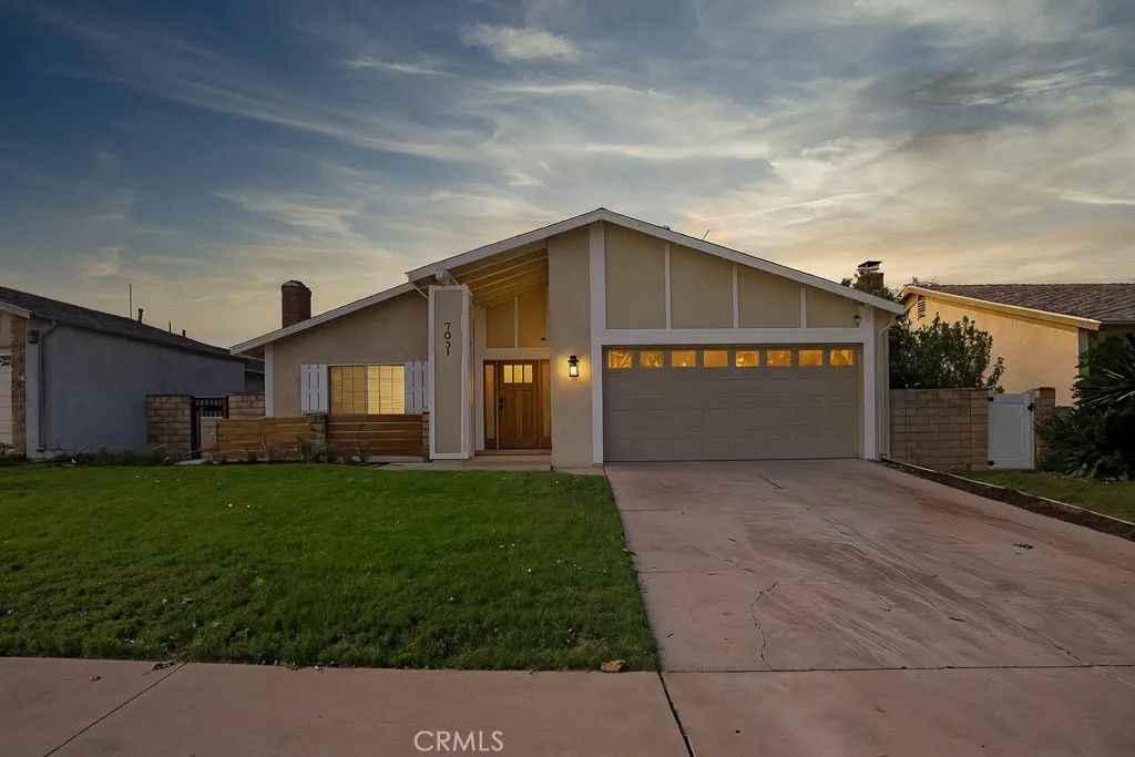 Photo of 7051 Idyllwild Ln, Riverside, CA 92503 (MLS # SR25265162)