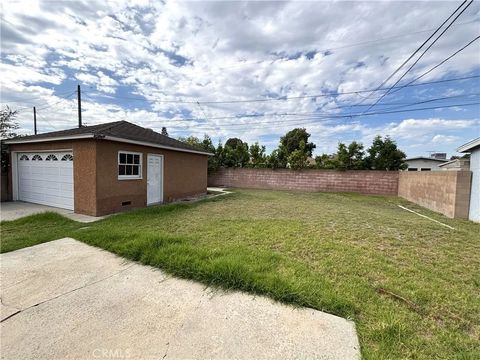 Tiny photo for 2823 Tulane Avenue, Long Beach, CA 90815 (MLS # PW25220731)