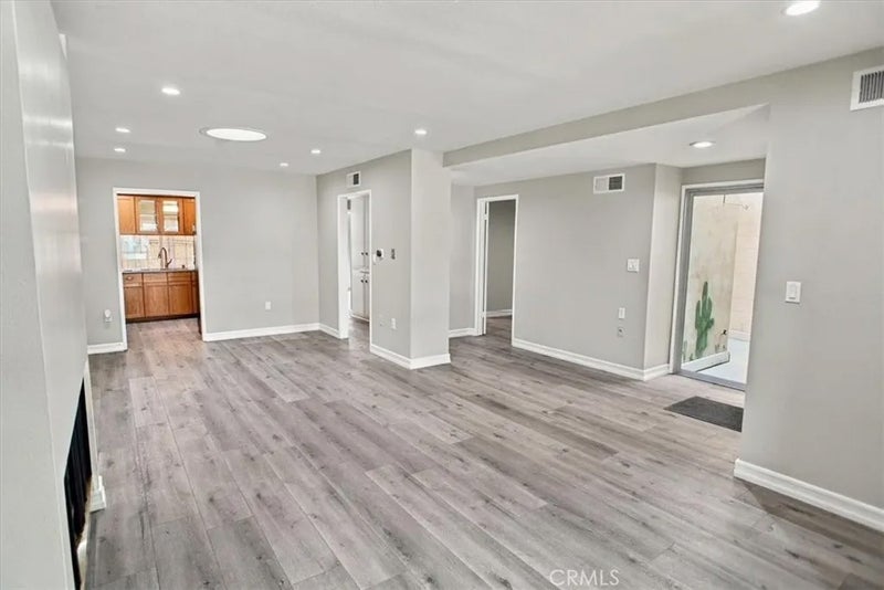 18914 Circle Of The Oaks