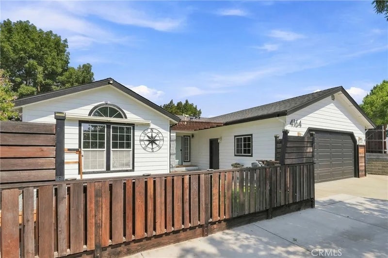 4164 Hackney