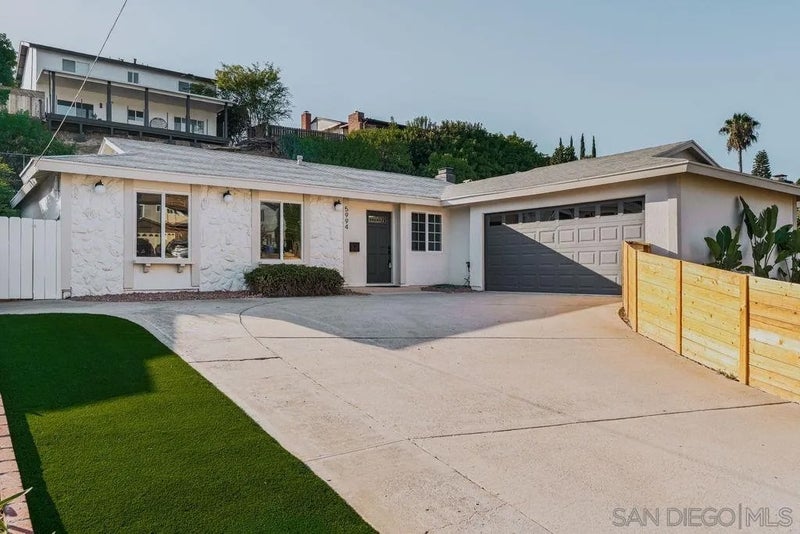 5994 Amaya Dr
