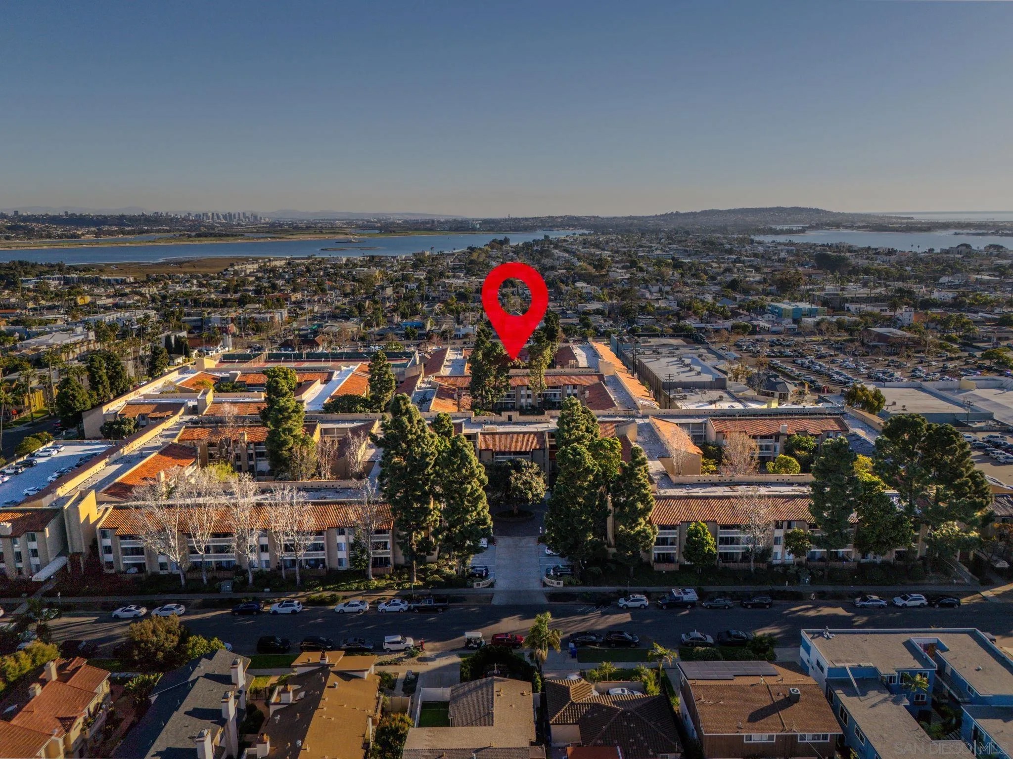 1855 Diamond St 5-232