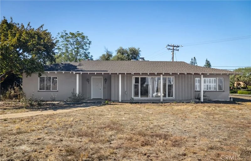 604 E Mariposa