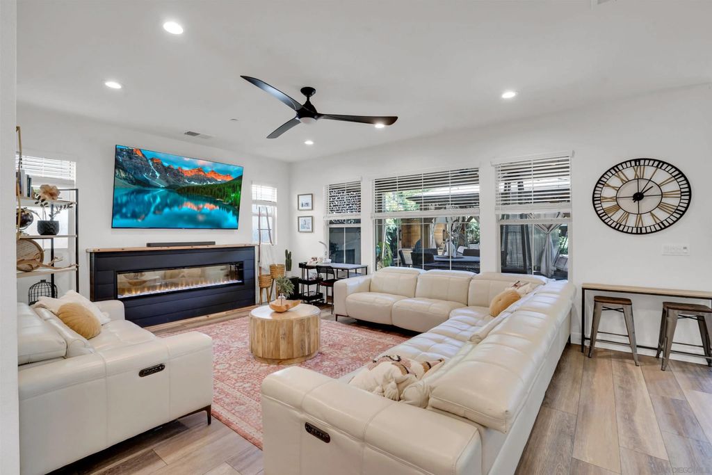 Photo of 1246 Camino Prado, Chula Vista, CA 91913 (MLS # 260007378)