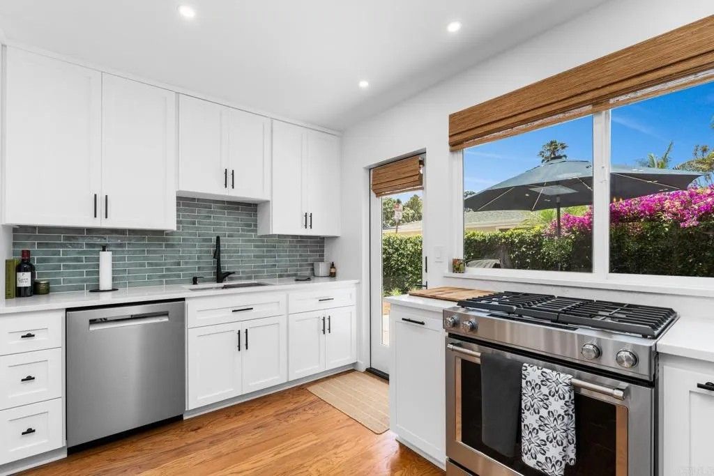 Photo of 219 24th St, Del Mar, CA 92014 (MLS # NDP2602475)