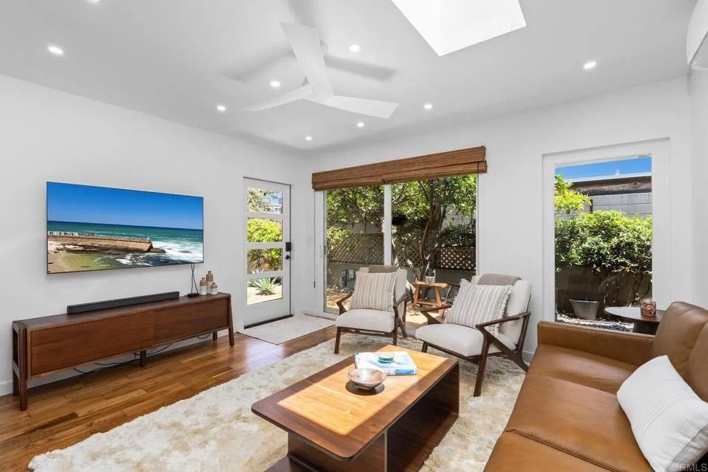 Photo of 219 24th St, Del Mar, CA 92014 (MLS # NDP2602475)