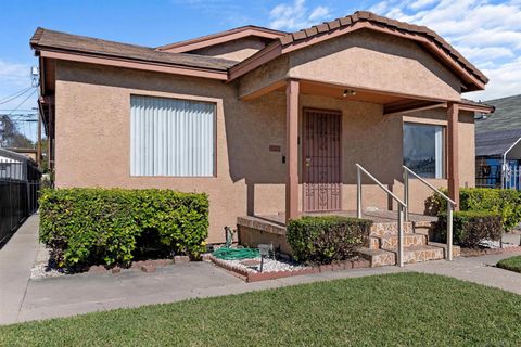 Photo of 123 E 85th St, Los Angeles, CA 90003 (MLS # 260002997)