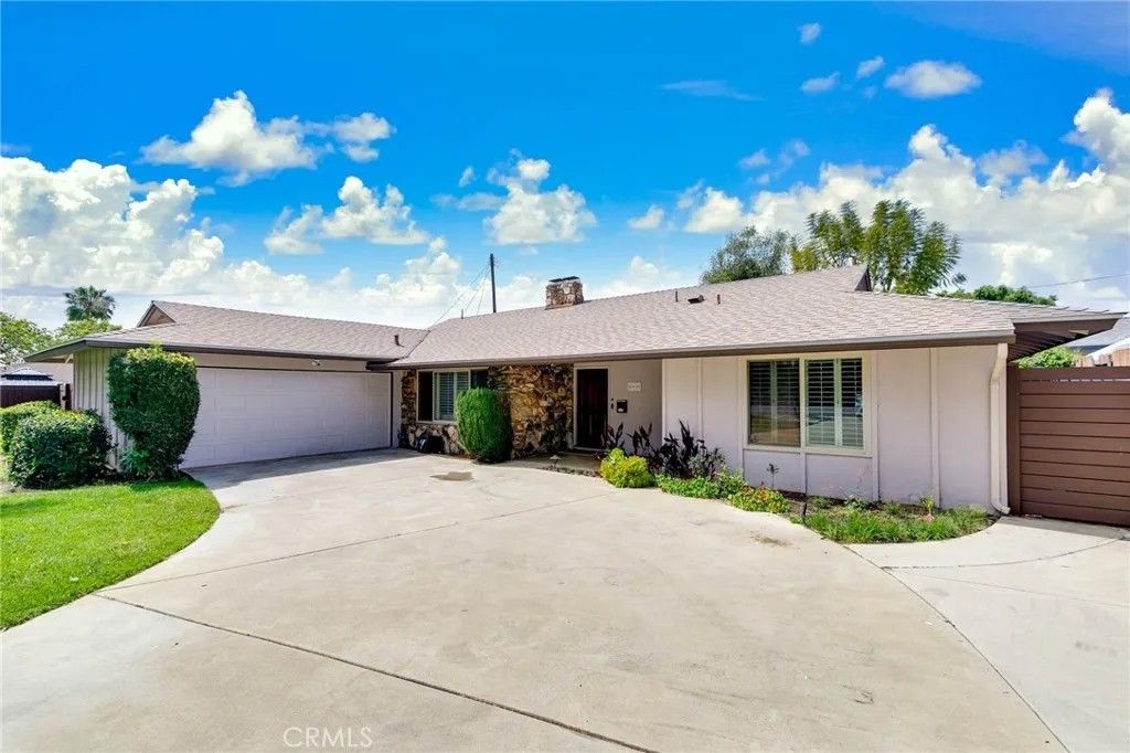 Photo of 1533 Oxford Avenue, Claremont, CA 91711 (MLS # TR26067264)