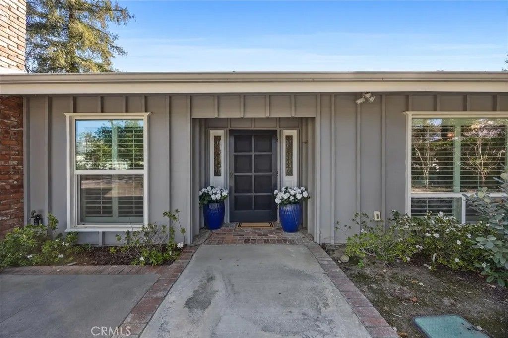 Photo of 6421 Mount Hood, Bakersfield, CA 93309 (MLS # SR26047337)