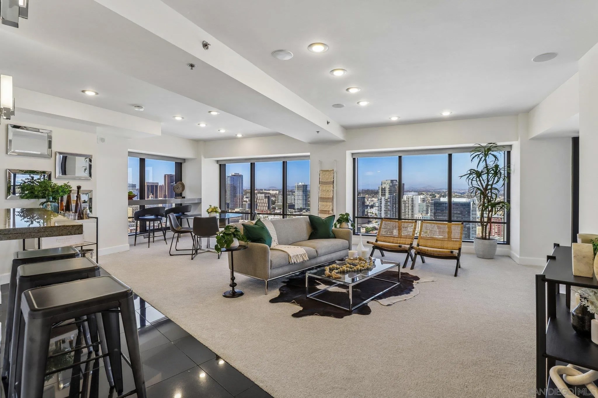 200 Harbor Dr 3201