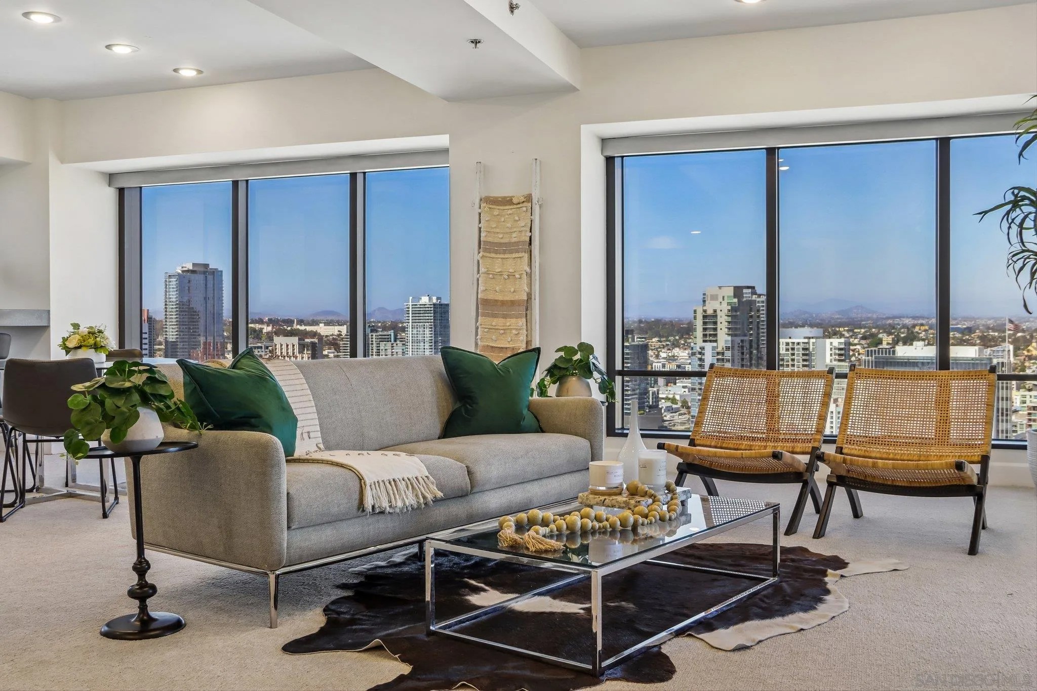 200 Harbor Dr 3201