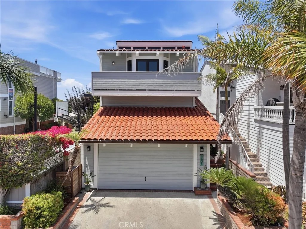 2461 Silverstrand Avenue