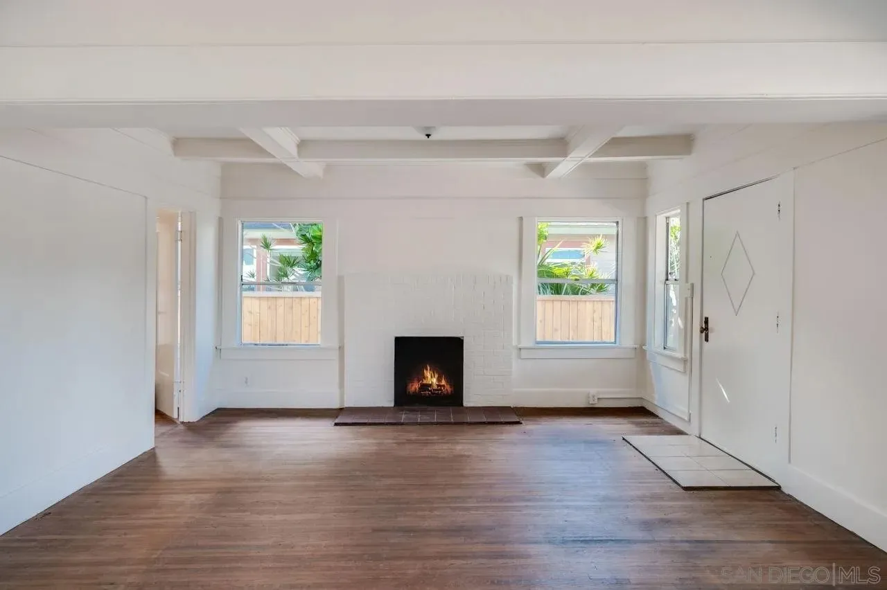 San Diego, California 92104, United States, 2 Bedrooms Bedrooms, ,2 BathroomsBathrooms,Residential,Active,242712