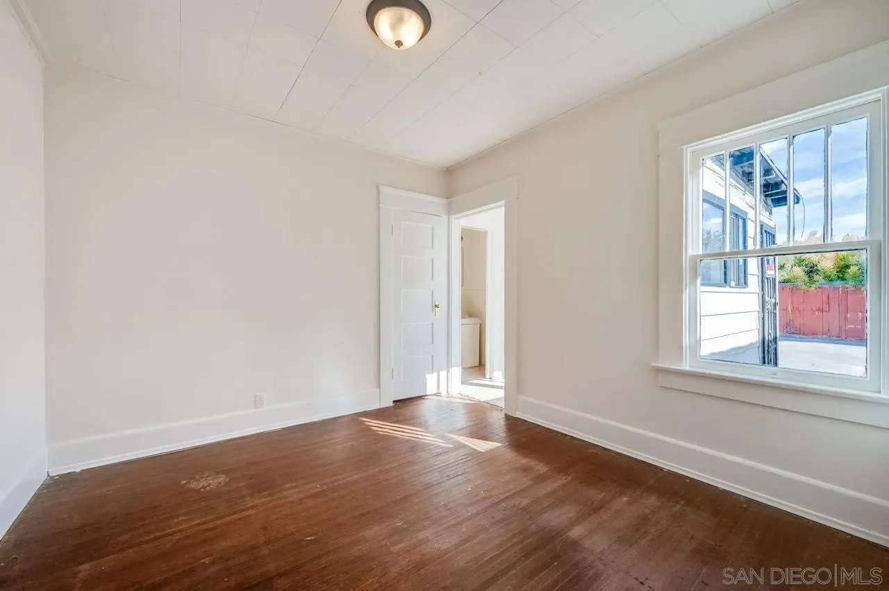 San Diego, California 92104, United States, 2 Bedrooms Bedrooms, ,2 BathroomsBathrooms,Residential,Active,242712