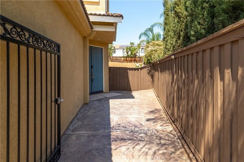23626 Black Oak