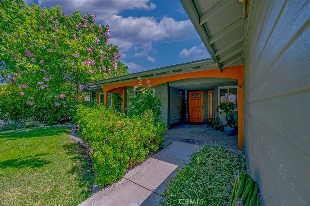 3664 Loyola Court