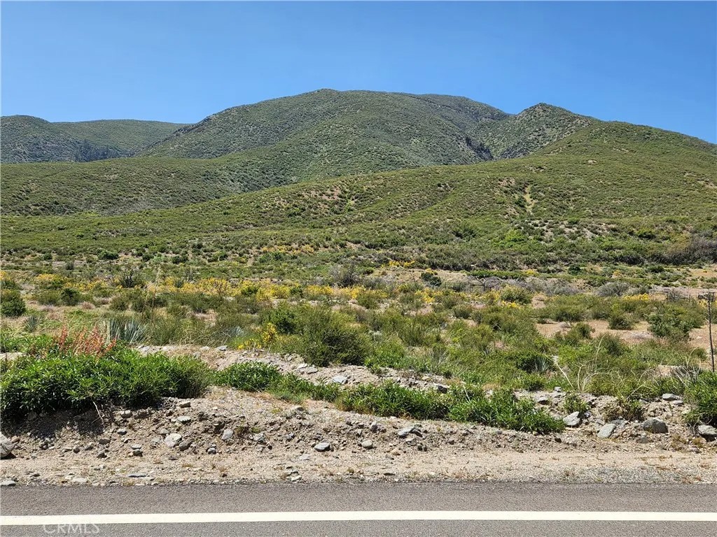 6201 Lone Pine Canyon