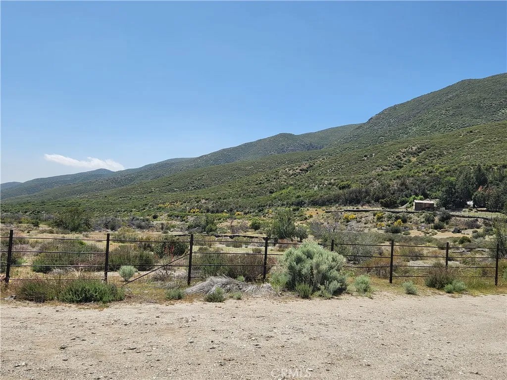 6201 Lone Pine Canyon