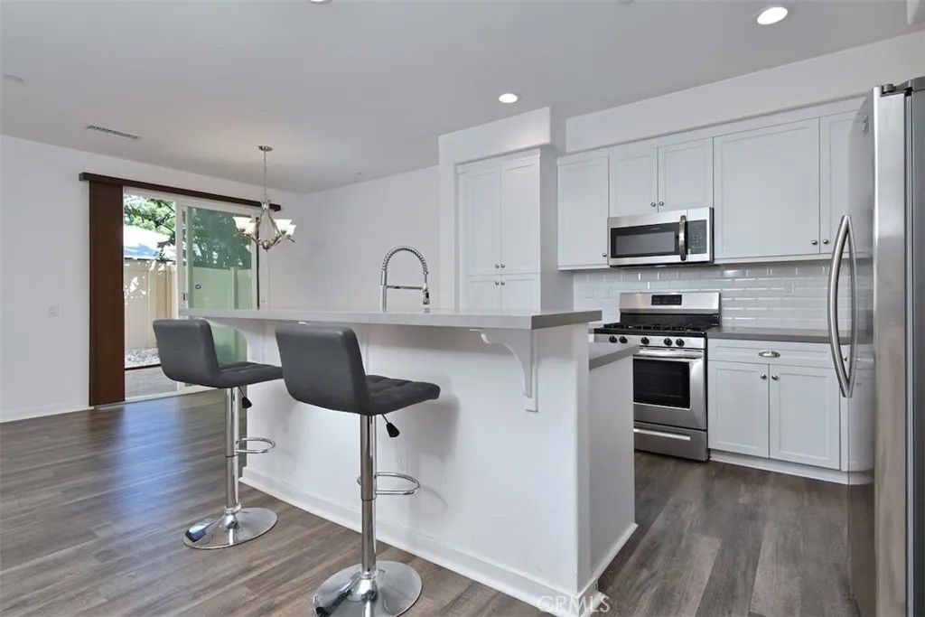 Photo of 15163 W Rachel Ln, Mission Hills (san Fernando), CA 91345 (MLS # SR26050649)