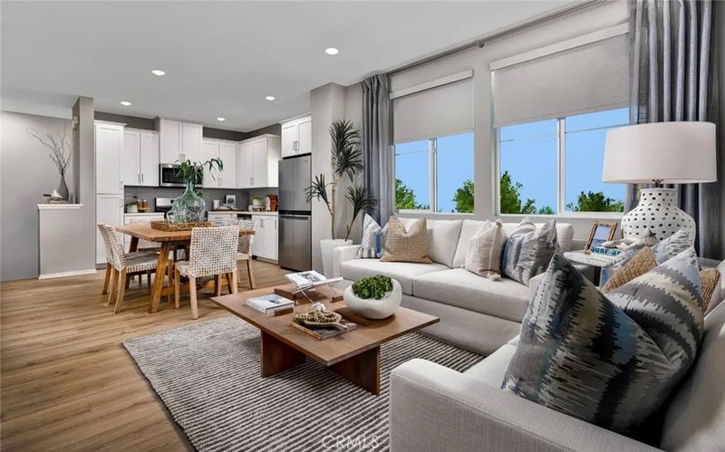 4154 S S. Wildflax Paseo 112