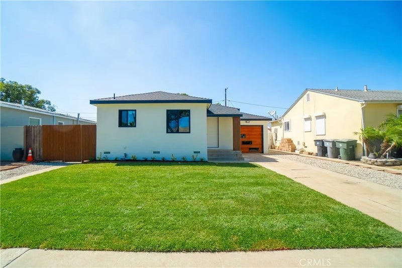 17415 Falda Ave