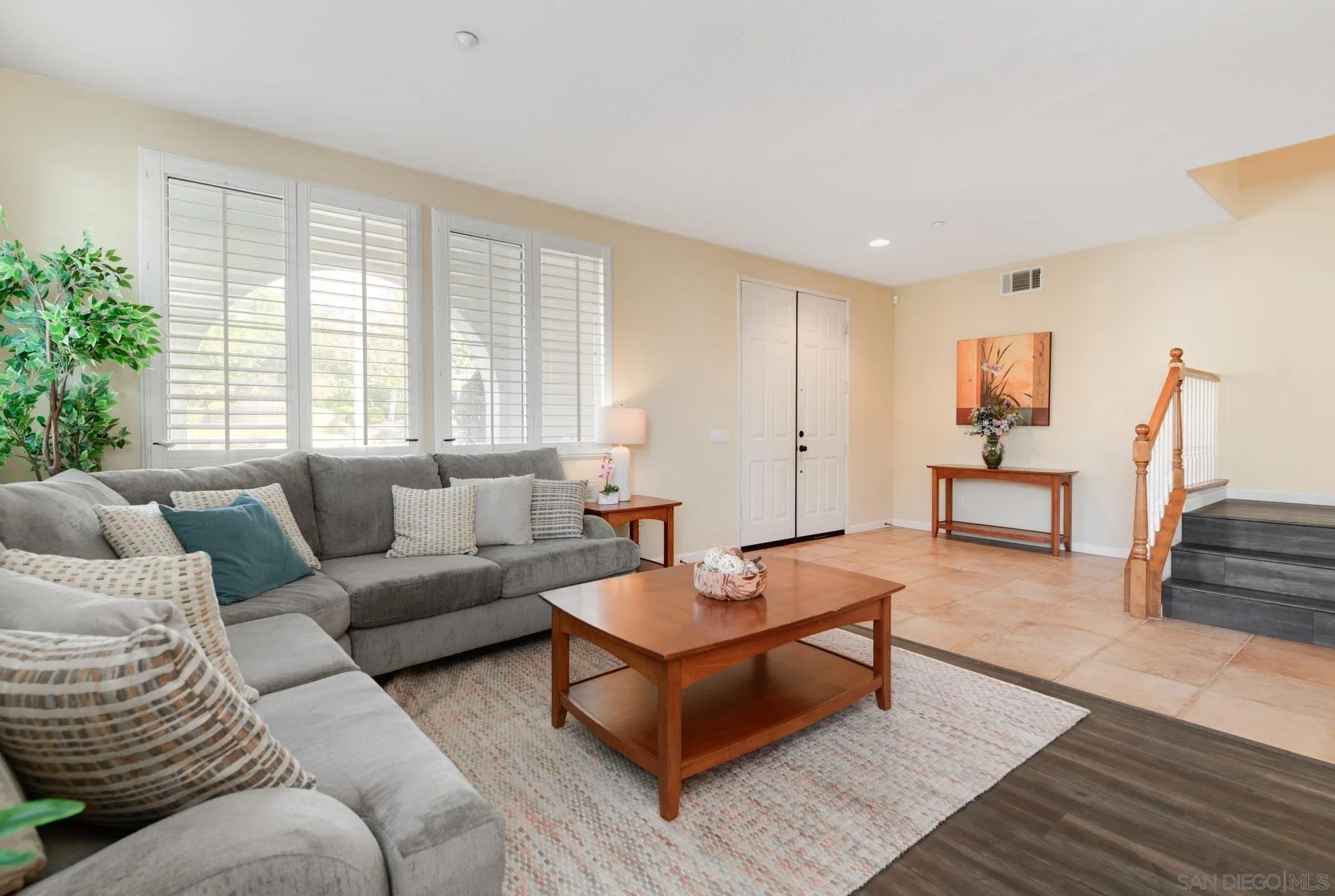 16488 Fox Valley Dr