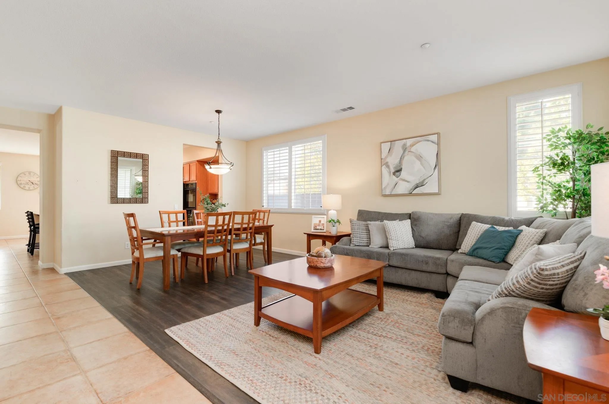 16488 Fox Valley Dr