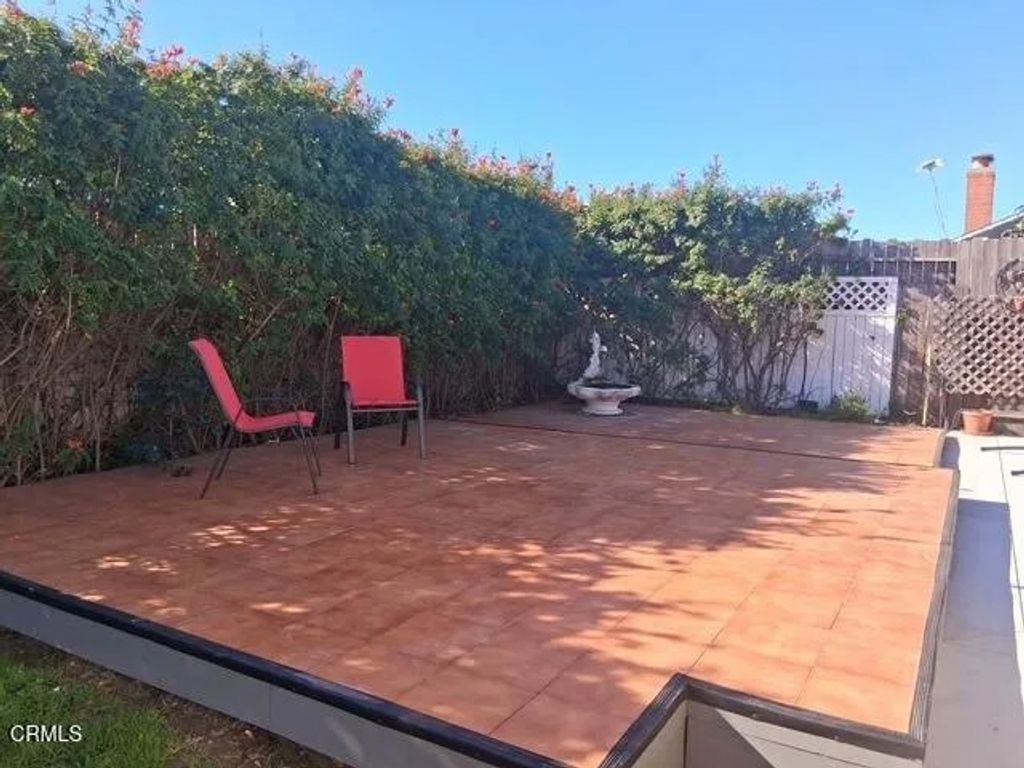 Photo of 8582 Hollister Street, Ventura, CA 93004 (MLS # V1-35333)