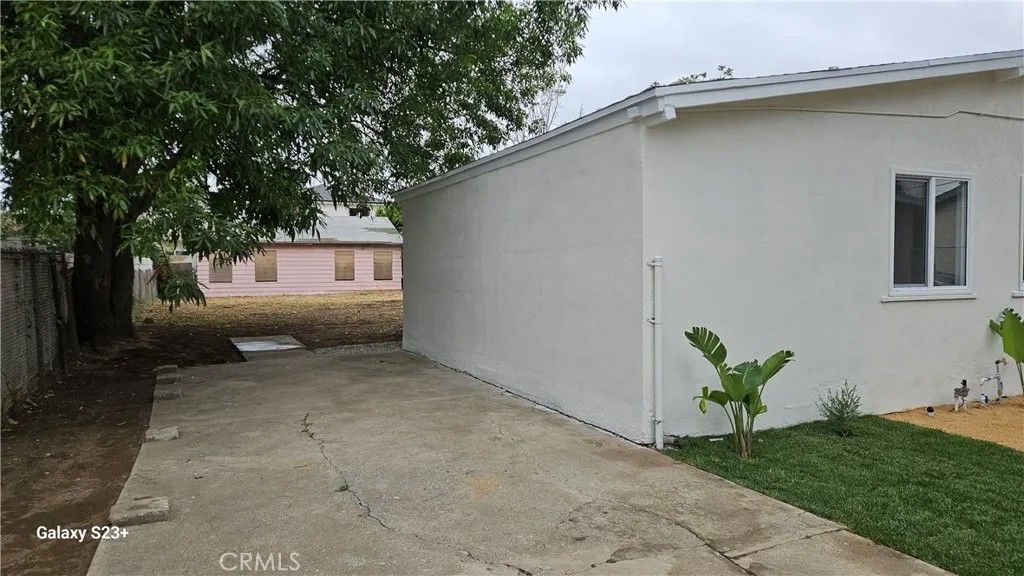 Photo of 14635 Astoria St #Back House, Sylmar, CA 91342 (MLS # SR26071351)