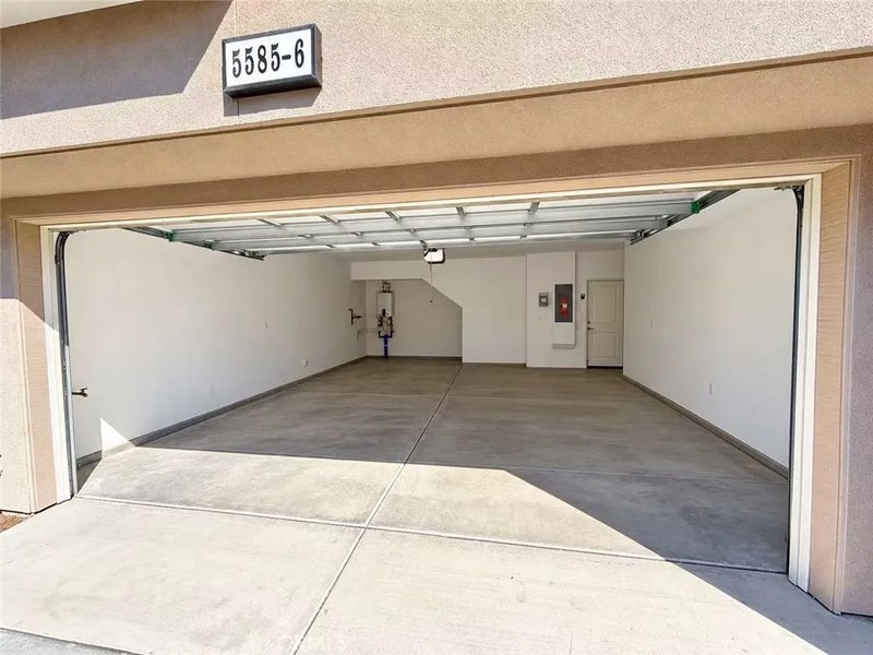 5585 Kate Way 6