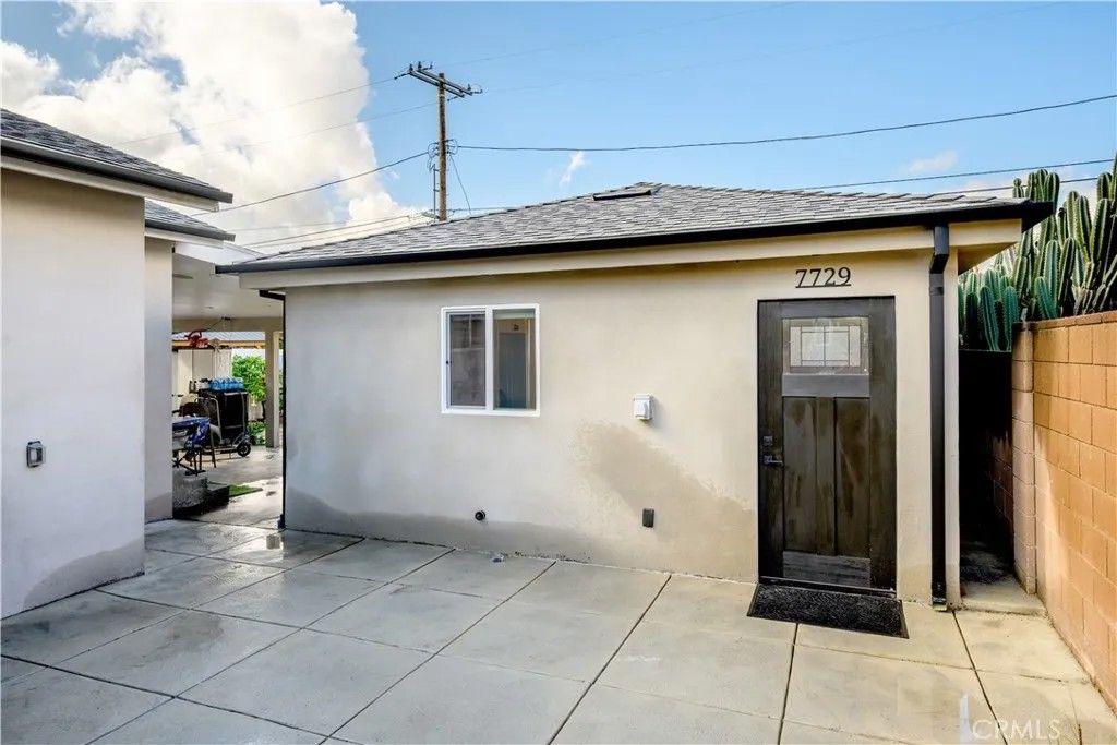 Photo of 7729 Gentry Ave, North Hollywood, CA 91605 (MLS # GD26003415)