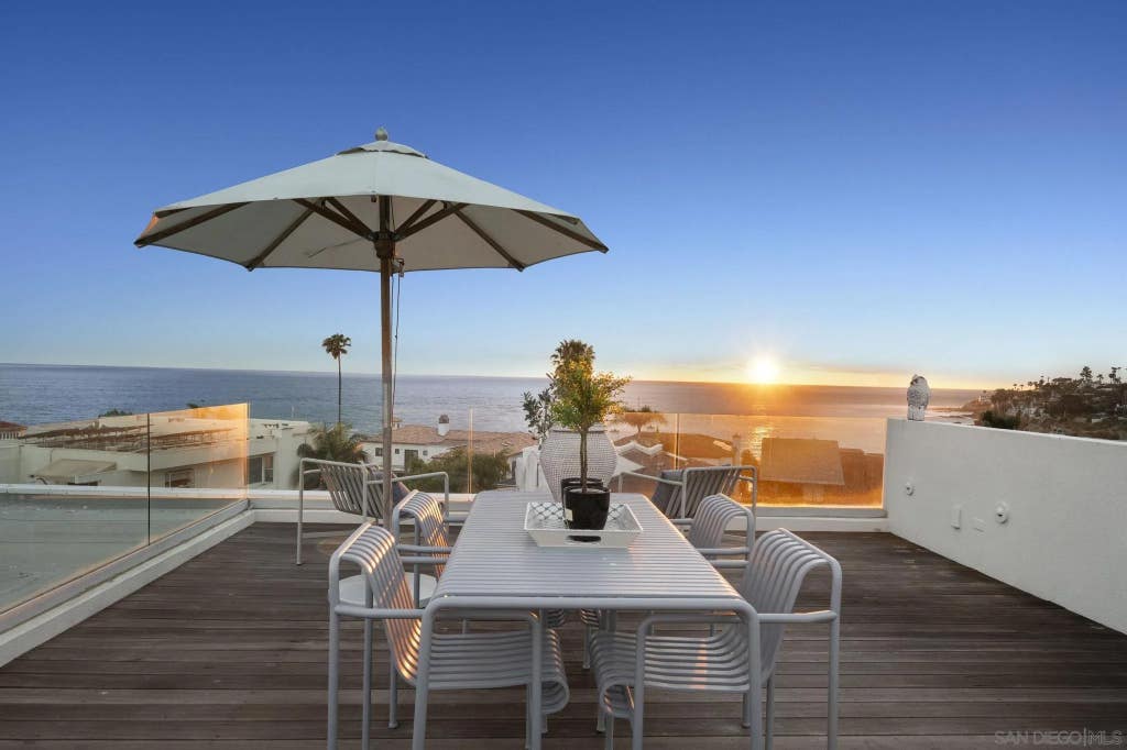 Photo of 5727 Abalone Pl, La Jolla, CA 92037 (MLS # 260020036)