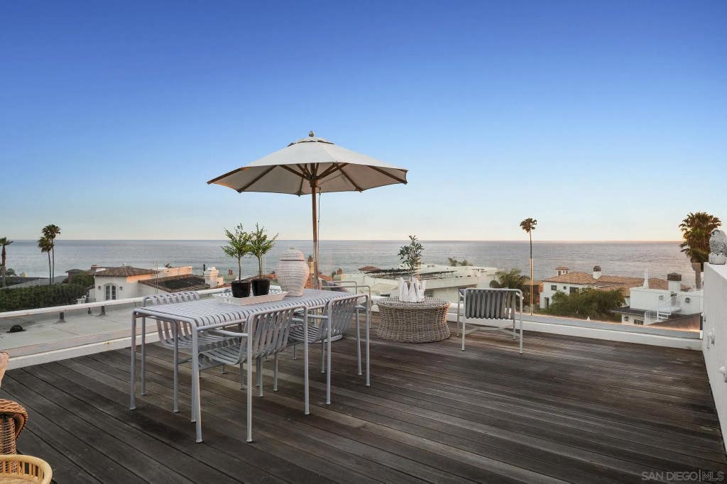 Photo of 5727 Abalone Pl, La Jolla, CA 92037 (MLS # 260020036)