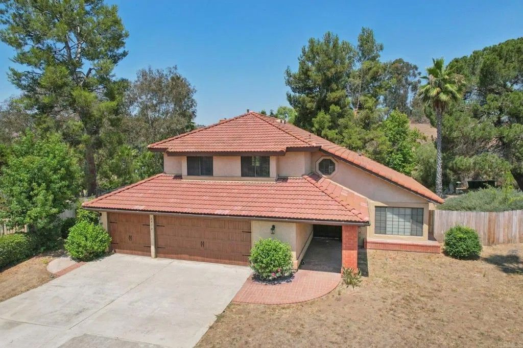 Photo of 2432 Live Oak Road, Escondido, CA 92029 (MLS # NDP2601416)