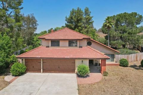 Photo of 2432 Live Oak Road, Escondido, CA 92029 (MLS # NDP2601416)