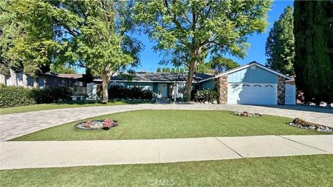 Photo of 17745 Romar Street, Northridge, CA 91325 (MLS # SR26034316)