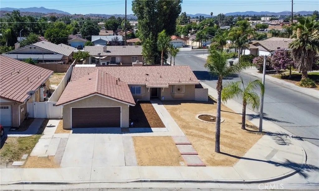 Photo of 624 Kesha Court, San Jacinto, CA 92583 (MLS # SW25172631)