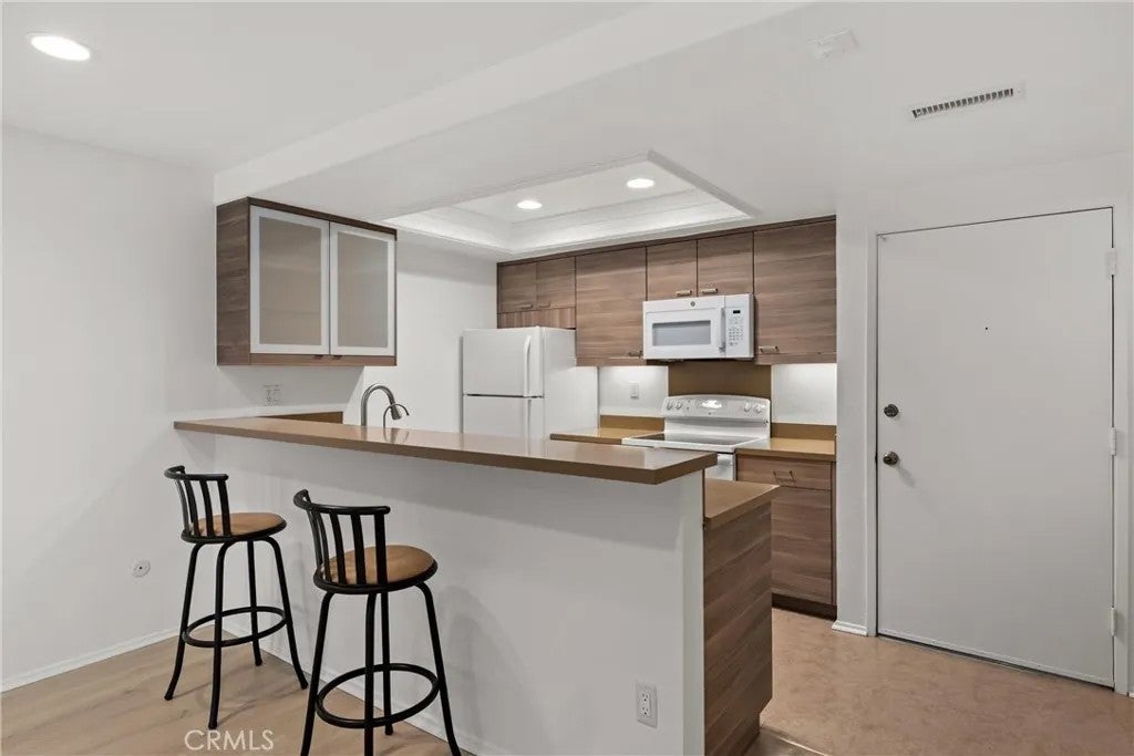 10737 San Diego Mission Road 106
