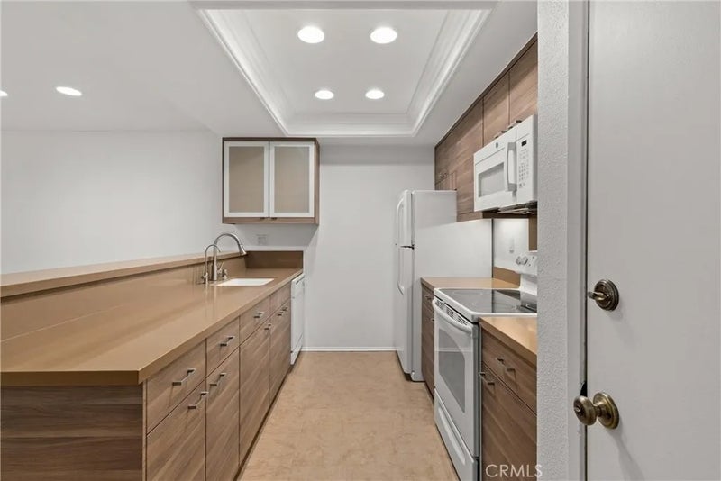 10737 San Diego Mission Road 106