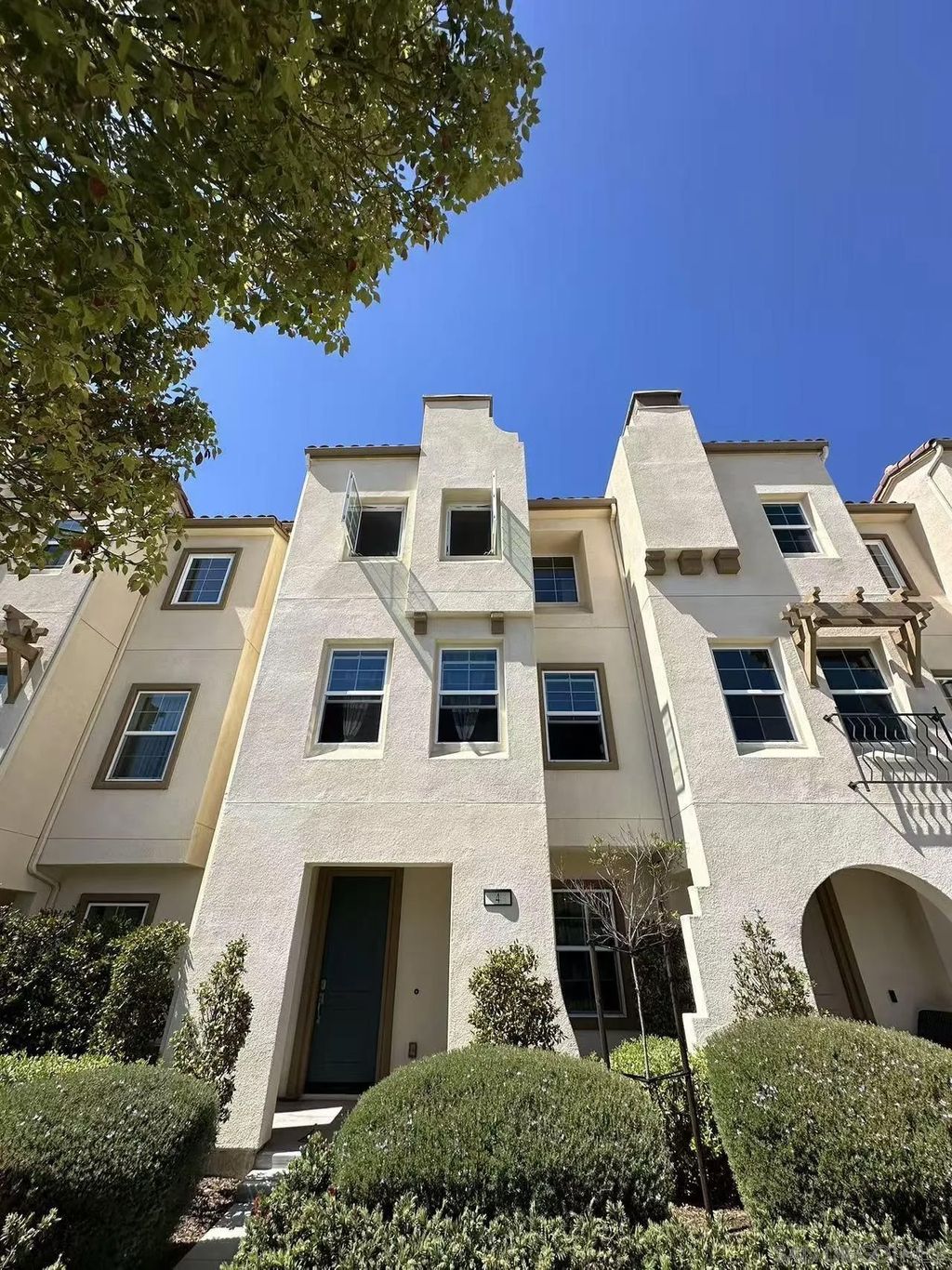 Photo of 5992 Village Center Loop #4, San Diego, CA 92130 (MLS # 260010271)
