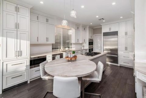 Tiny photo for 3596 Torrey View Court, San Diego, CA 92130 (MLS # NDP2510499)